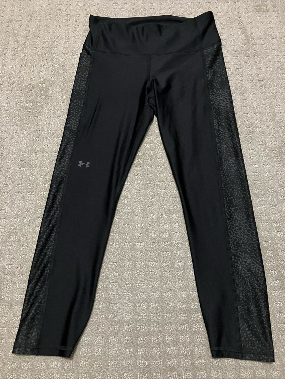 Under Armour Black Cropped Leggings Side Phone Pocket Women’s Medium